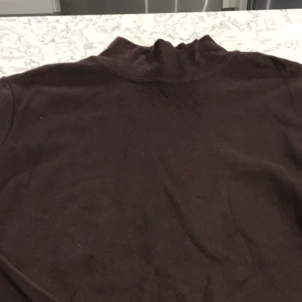 Vintage All Points mock turtleneck NOS
Brown item 755